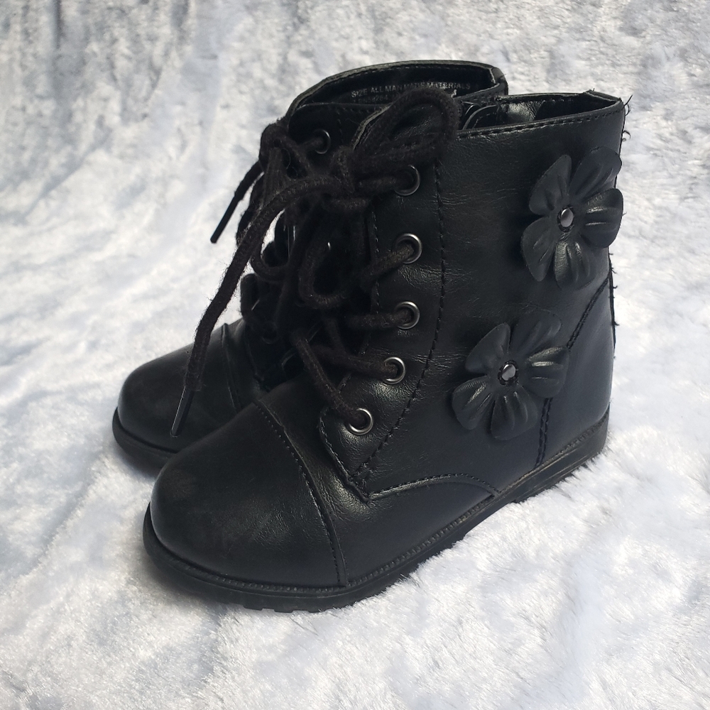 Black Booties with flowers Children's Place tdl 7
